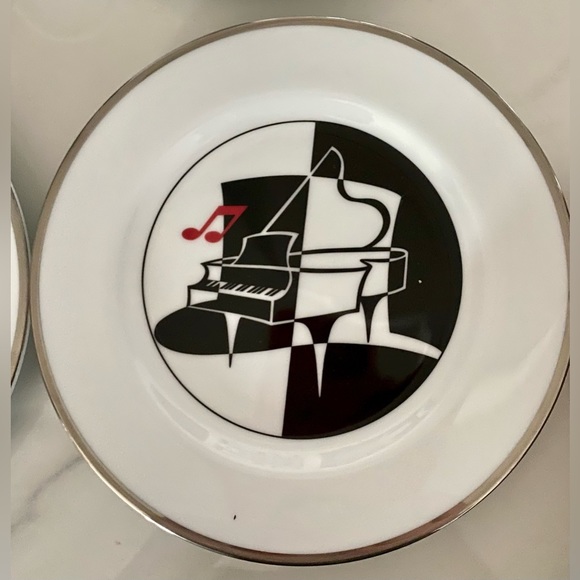 Neiman Marcus Vintage Dessert, Salad, Appetizer Plates, Set of 4 - Picture 2 of 7